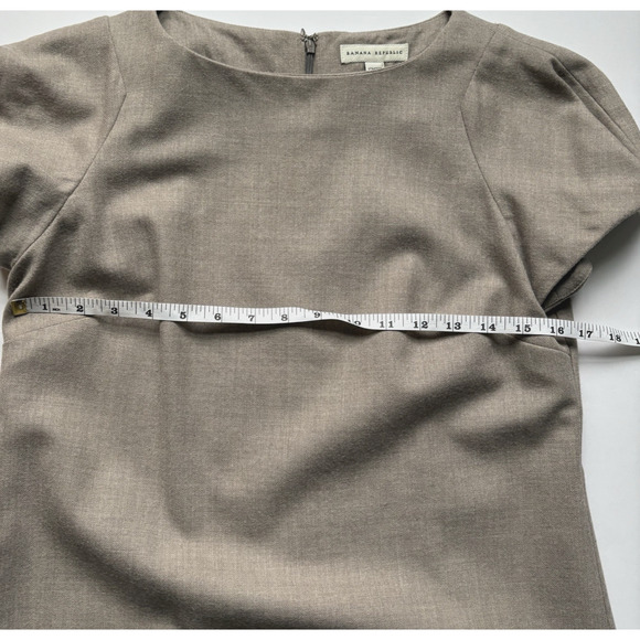 BANANA REPUBLIC Short Sleeve Wool Sheath Dress | Size 6 Neutral Beige Minimalist - Picture 14 of 15